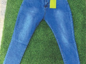 Jean Curvy 004